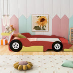 Lit plateforme en forme de voiture de course grandeur nature avec roues