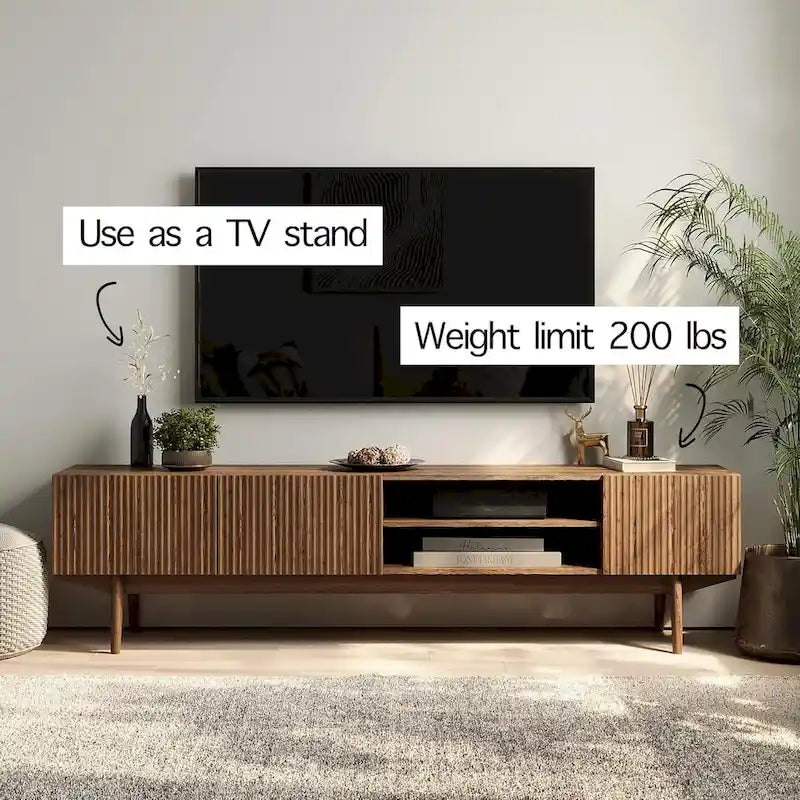Meuble TV Kelly adapté aux téléviseurs jusqu'à 65 po avec pieds en bois, design scandinave moderne du milieu du siècle