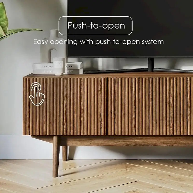 Meuble TV Kelly adapté aux téléviseurs jusqu'à 65 po avec pieds en bois, design scandinave moderne du milieu du siècle
