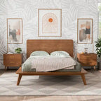 Beau lit plateforme en bois bas de style mid-century