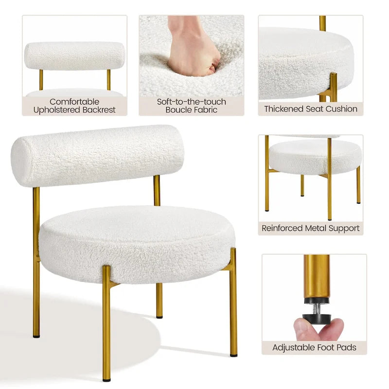 Chaise d'appoint en tissu bouclette blanc avec piètement en métal doré et assise ronde rembourrée