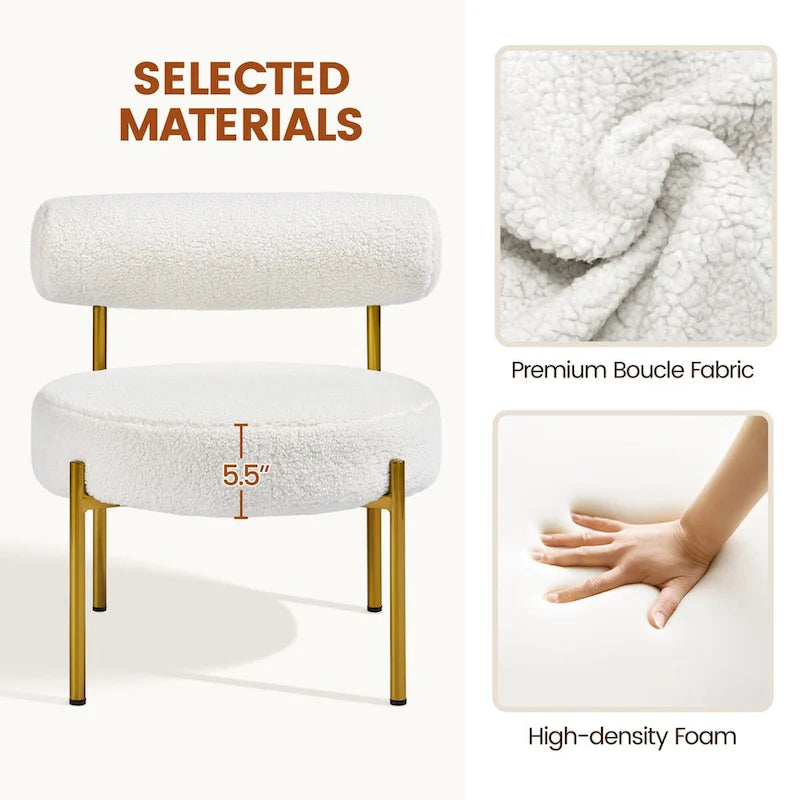 Chaise d'appoint en tissu bouclette blanc avec piètement en métal doré et assise ronde rembourrée